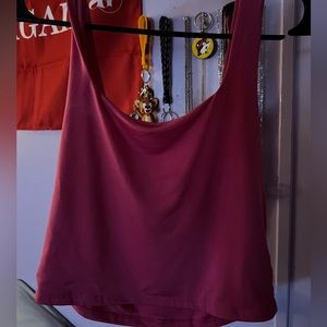 Pink cropped tank top shirt